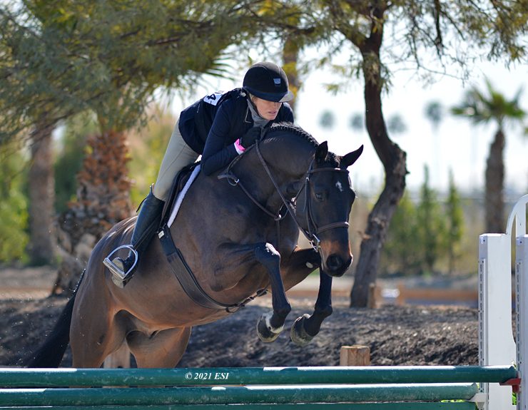 Hunter rider Hope Glynn - photo by ESI Photography